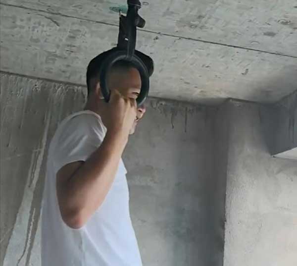 瓷砖空鼓克星!碳基瓷砖胶3大优势碾压普通款,铺贴选它不踩坑